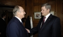 His Highness the Aga Khan is greeted on Parliament Hill by The Right Honourable Stephen Harper, Prime Minister of Canada. 2006-1